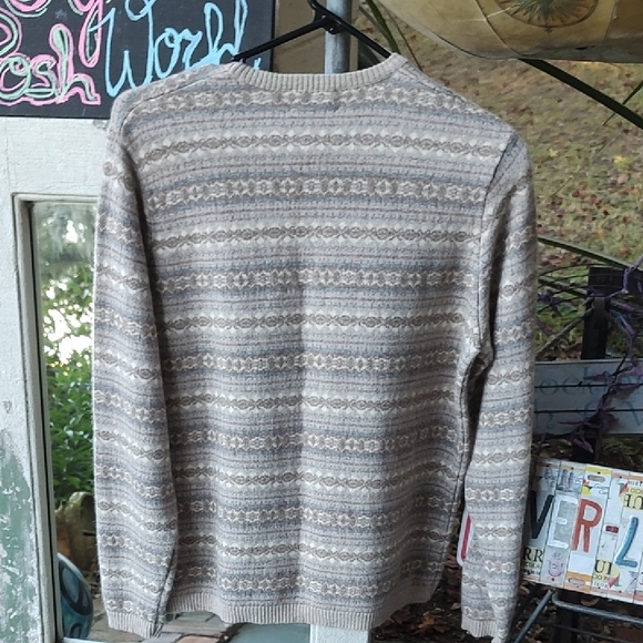 EUC Talbots Beige, taupe ,blue Patterned Sweater Fairisle style - Picture 4 of 5